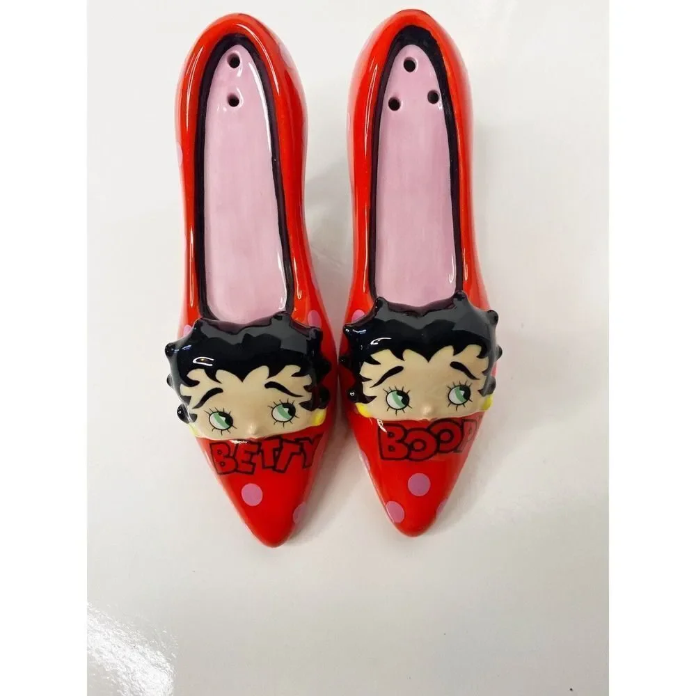 BETTY BOOP COLLECTORS LOT Witch Plush Mini Lunch Box Salt Pepper Shaker